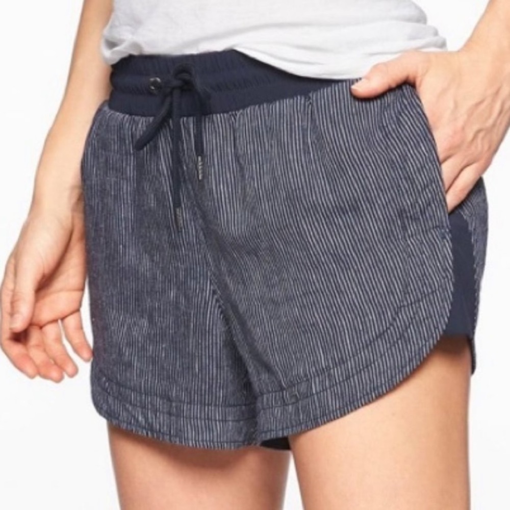 Athleta Beachside Bali Linen Short